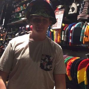 Meet your Posher, Dylan